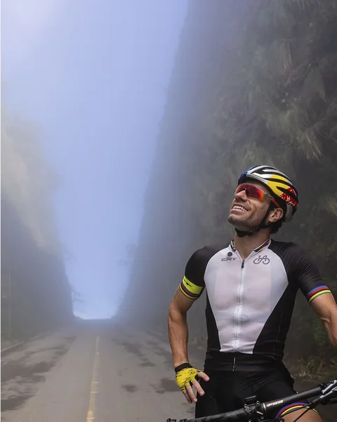 Henrique, how did a kid from Brazil go on to make mountain biking history? 🇧🇷🥳