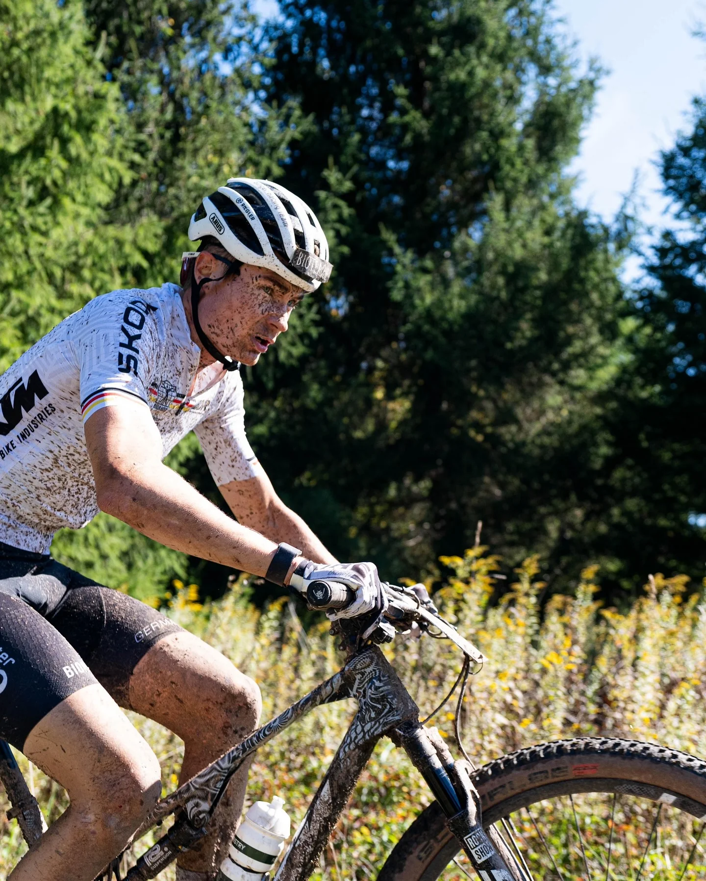 Amazing performances of our athletes at the UCI Marathon World Championship in Snowshoe ๐บ๐ธ๐ฅณ - Image 5