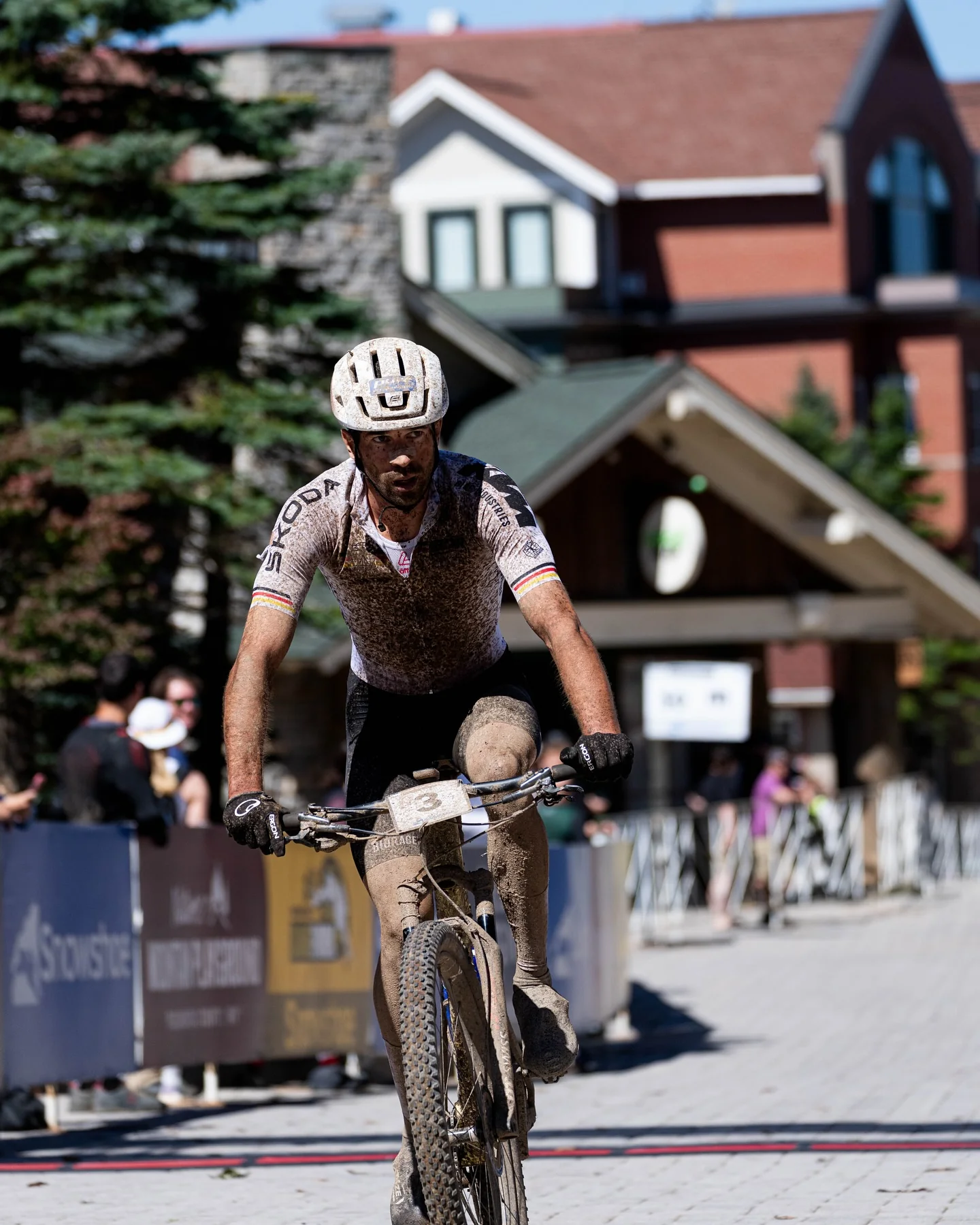 Amazing performances of our athletes at the UCI Marathon World Championship in Snowshoe ๐บ๐ธ๐ฅณ - Image 3