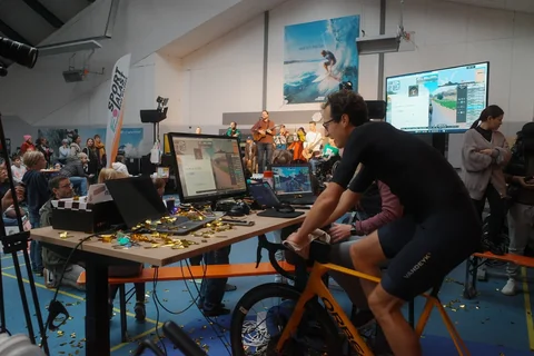 New 24h indoor Guinness World Record by @stonebikehappy 🥳🥳