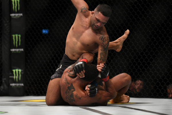 Dana White condena decisão do árbitro que deu vitória a brasileiro no UFC Londres