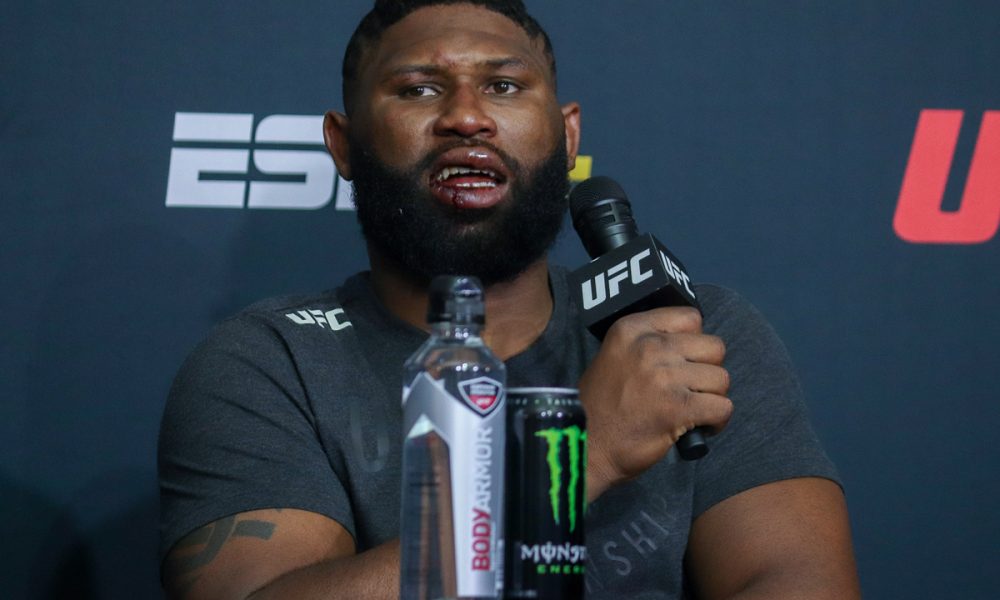 Dana White critica postura de Curtis Blaydes: “Pareceu idiota”