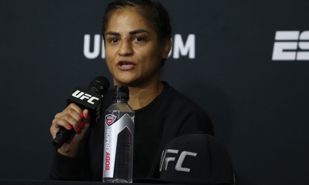 Após vitória sobre Jessica Eye, Cynthia Calvillo agora é a número dois do ranking peso-mosca