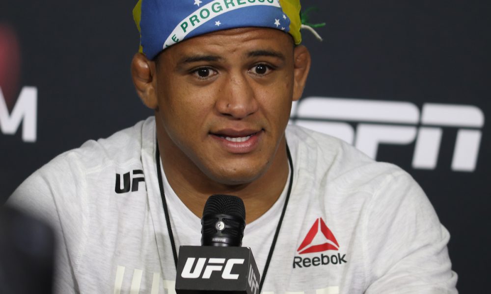 ‘Durinho’ aponta problema psiquiátrico de lutador acusado de esfaquear irmãs