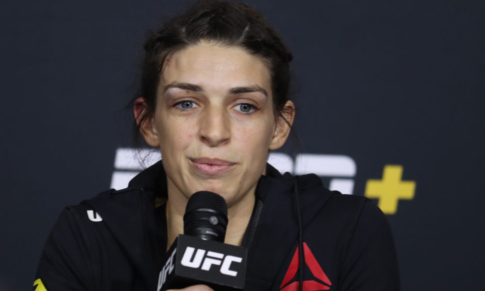 Rival descarta se testar na luta de chão contra Mackenzie Dern no UFC Las Vegas