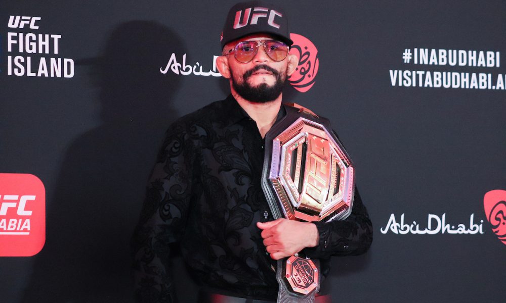 Deiveson Figueiredo celebra contrato assinado pelo irmão com o UFC: “Hora do show”