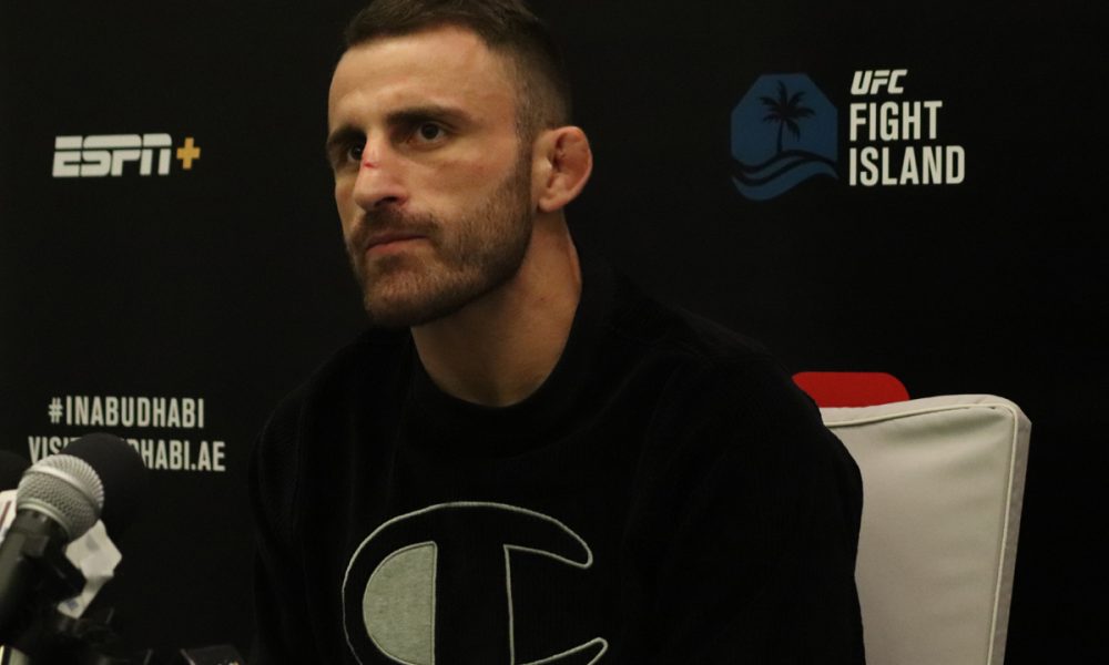 Surpreso por mudança de postura de Holloway, Volkanovski dispara: “É mau perdedor”