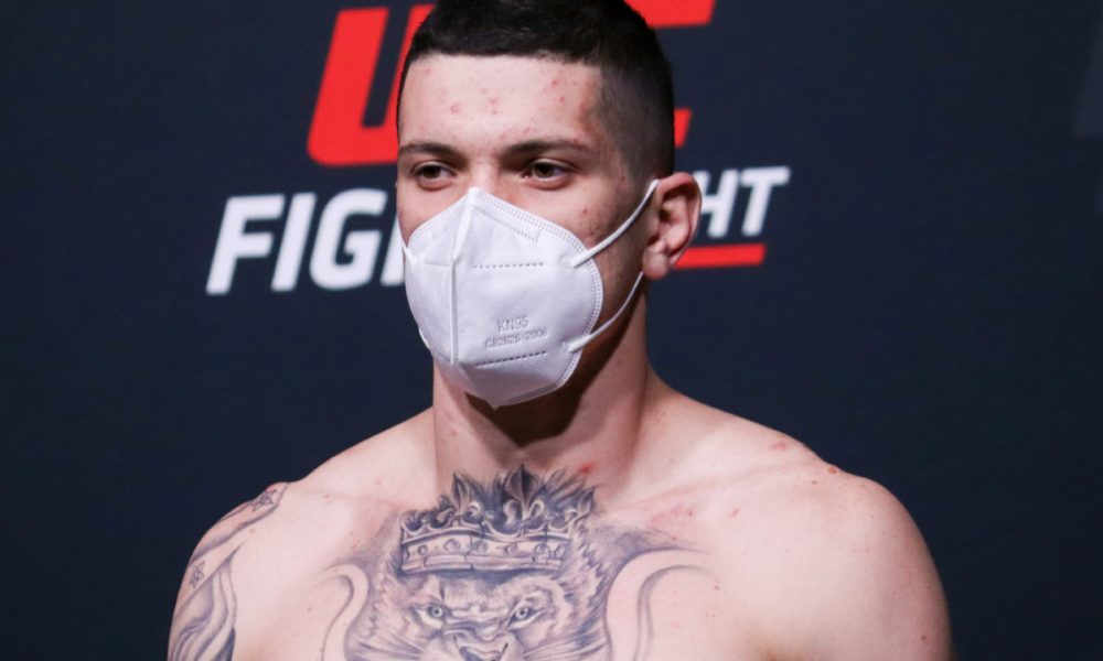 Wellington Turman testa positivo para a COVID-19 e deixa card de despedida de Spider