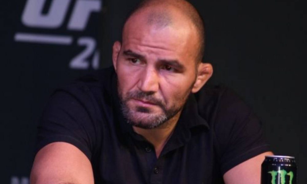 Glover Teixeira afasta possibilidade de se aposentar após disputa de título no UFC