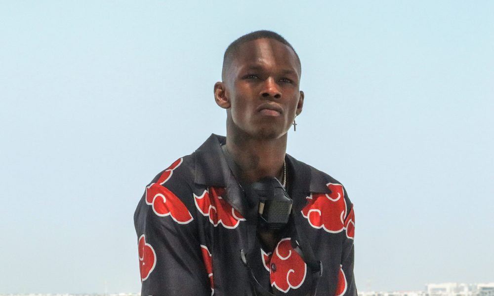 Adesanya e Vettori trocam provocações ao se encontrarem no hotel do UFC 263