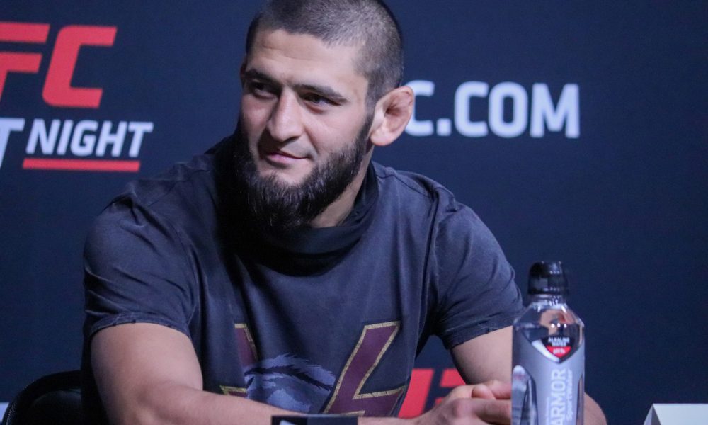 Khamzat Chimaev amplia lista de potenciais rivais ao desafiar promessa do UFC