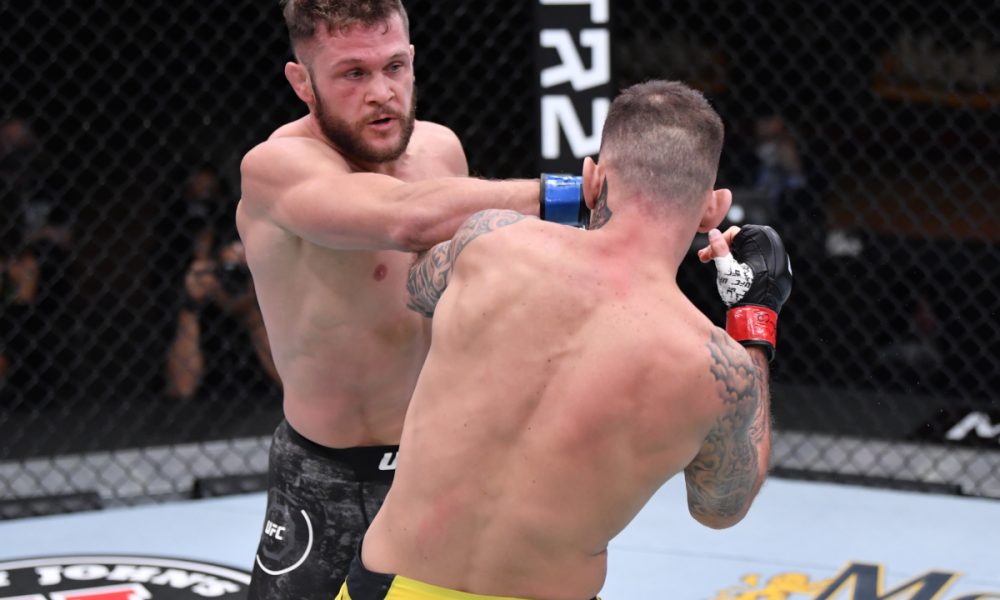 Renato ‘Moicano’ é surpreendido e acaba nocauteado no 1º round do UFC 256