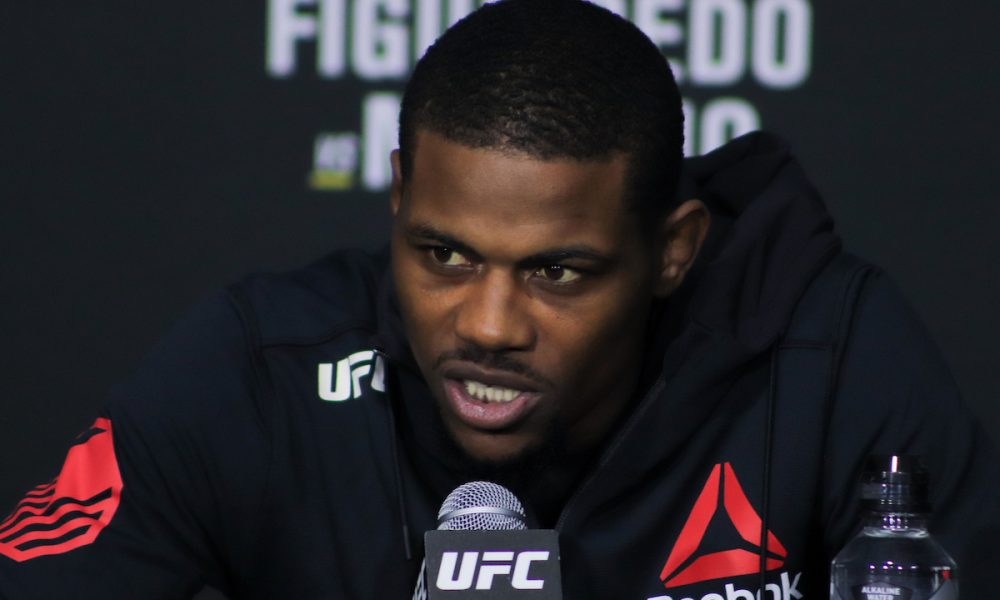 Kevin Holland questiona qualidade de Khamzat Chimaev e ironiza rival