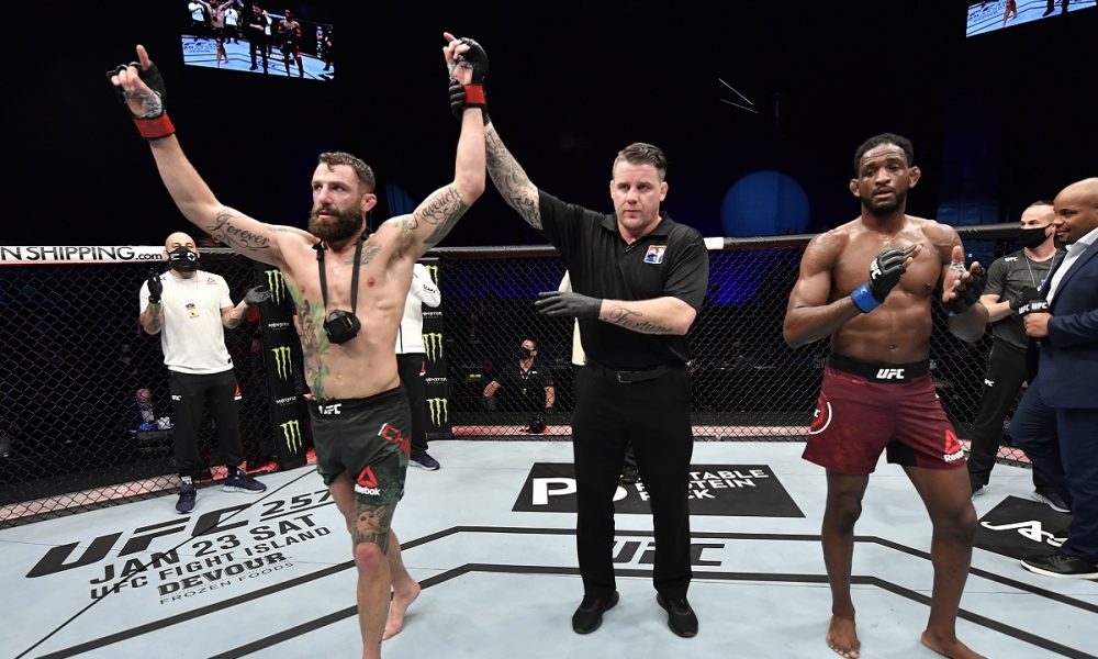 De olho em teste mais difícil na categoria, Michael Chiesa desafia Colby Covington