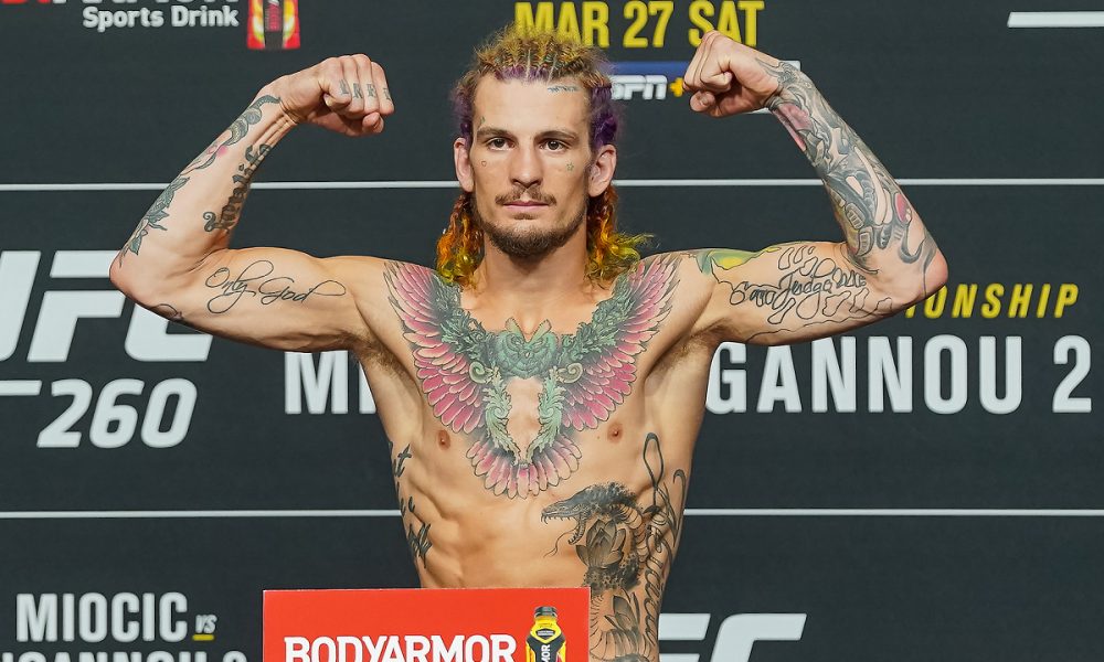 Promessa do UFC enaltece presença dos irmãos Paul no boxe: “Eles me inspiram”