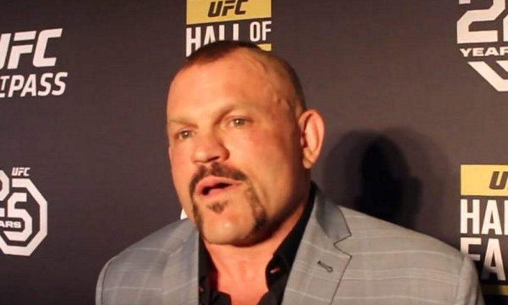 Ex-campeão do UFC provoca Jake Paul e dispara: “Ele não é bom para lutar comigo”