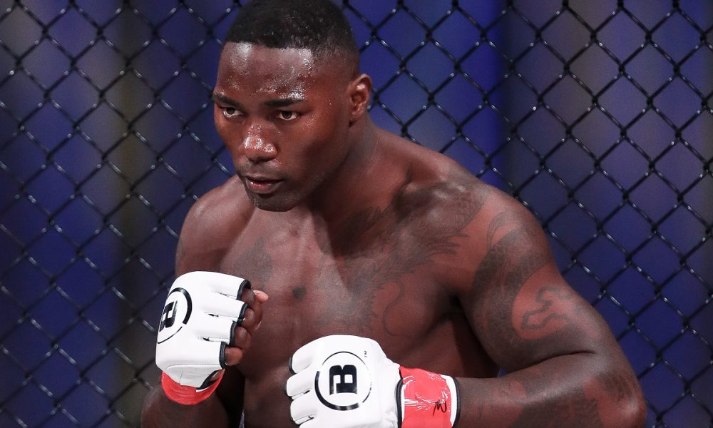 Apesar de vitória, Anthony Johnson reprova desempenho no Bellator: “Péssimo”
