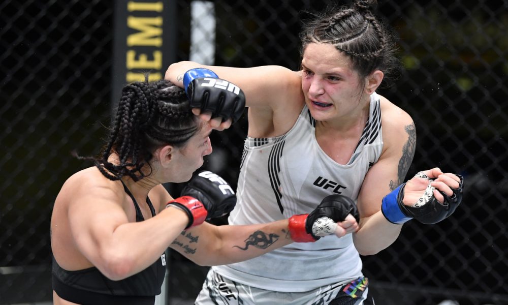 Lara Procópio é finalizada por rival invicta e desmaia no octógono; ‘Neto BJJ’ é nocauteado