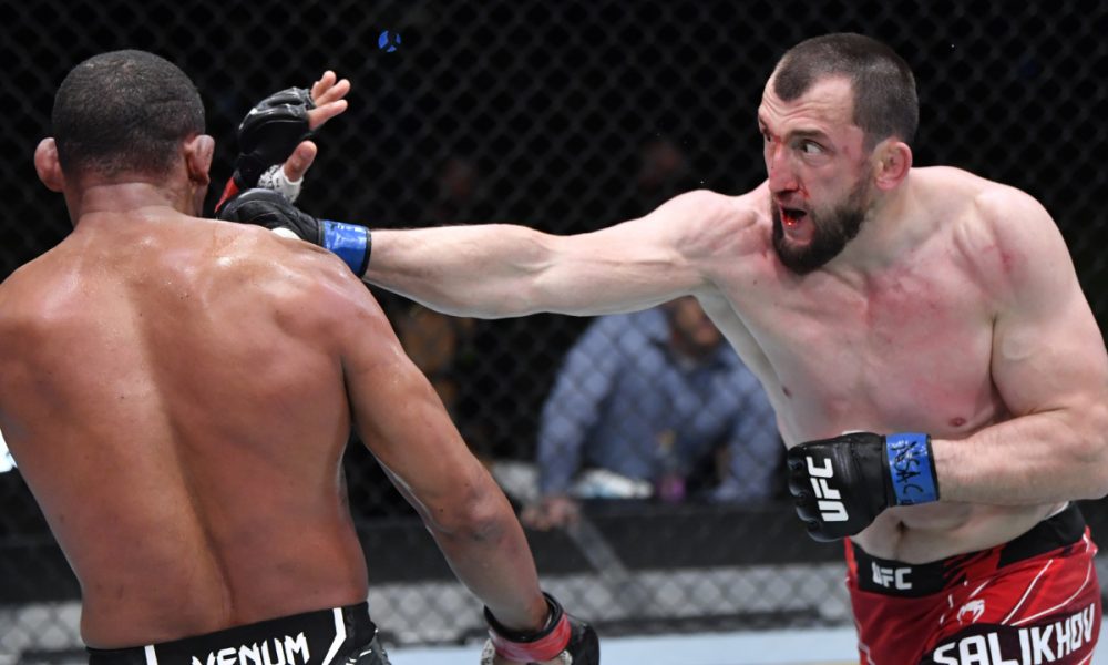 Francisco ‘Massaranduba’ é dominado em estreia nos meio-médios do UFC