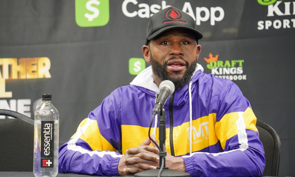 Dana White critica Mayweather por atuação contra Logan Paul no boxe