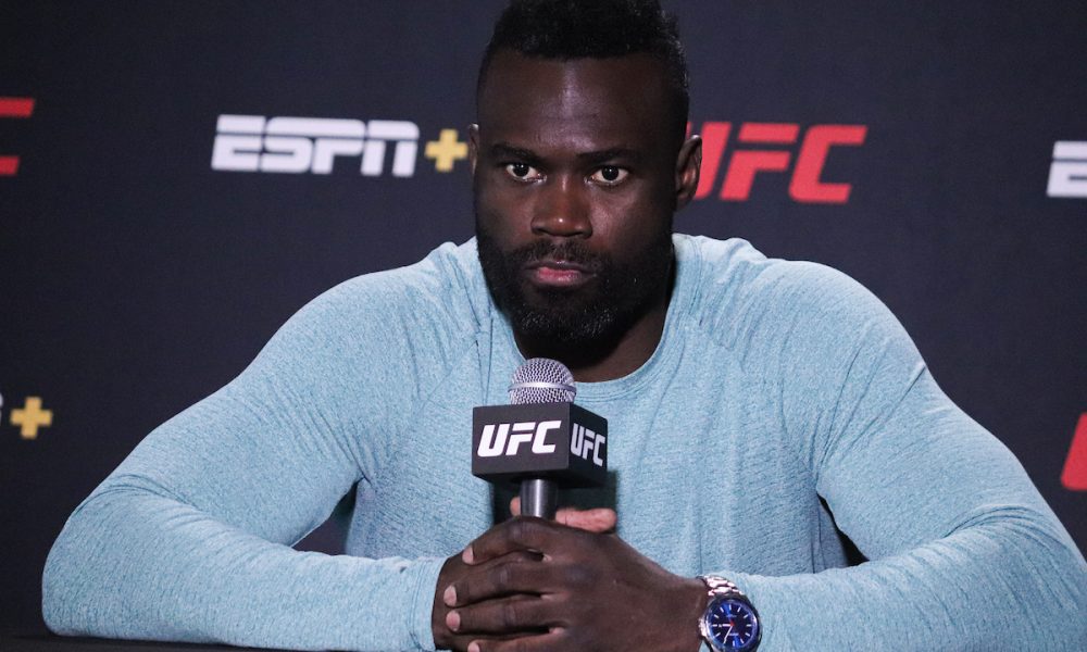 Ex-UFC revela depressão após aposentadoria e admite: “Olhei para a arma”