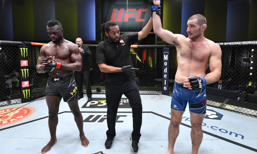 Dez lutadores recebem seis meses de suspensão médica após UFC Vegas 33