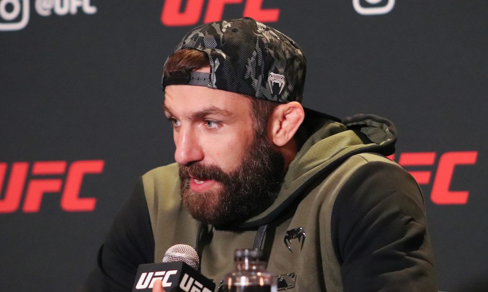 Michael Chiesa demonstra respeito e rasga elogios a Vicente Luque: “Muito perigoso”