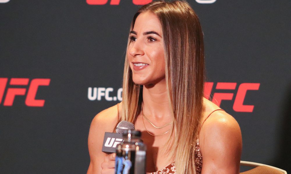 Lutadora se solidariza com Biles e pede que problemas de saúde mental sejam normalizados