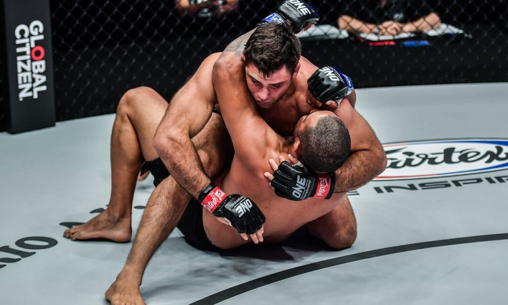 ‘Buchecha’ estreia com vitória no MMA ao finalizar Anderson ‘Braddock’ no ONE; veja
