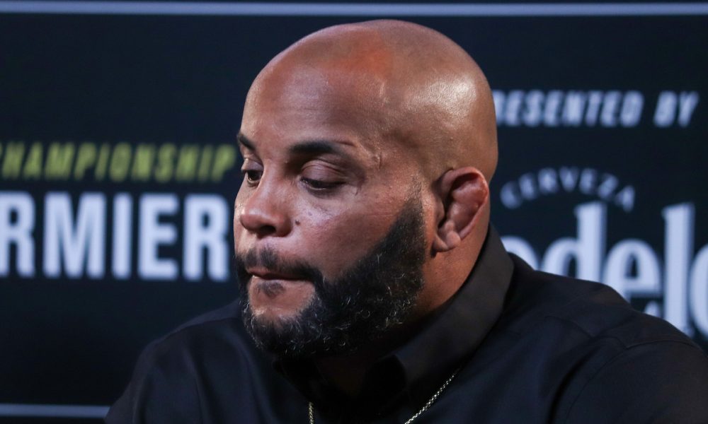 Cormier se defende de críticas por supostos comentários tendenciosos no UFC: “Absurdo”