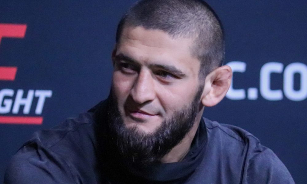 Khamzat Chimaev revela que se inspirou em Conor McGregor para entrar no MMA