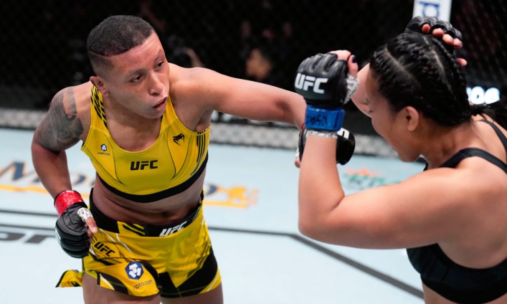 Josiane Nunes domina com facilidade e vence sua segunda luta no UFC