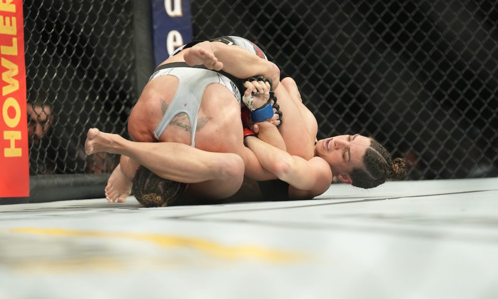 Mackenzie torce para que novidade apresentada no UFC 273 facilite seu jogo no futuro
