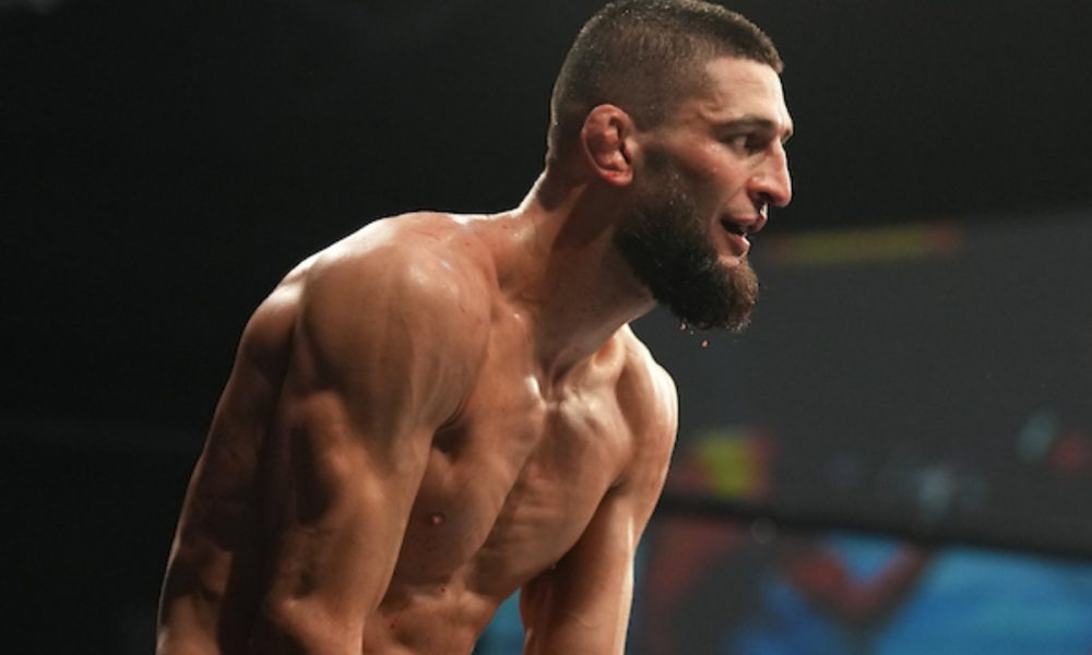 Chimaev desafia Edwards para luta no UFC após possível afastamento de Usman