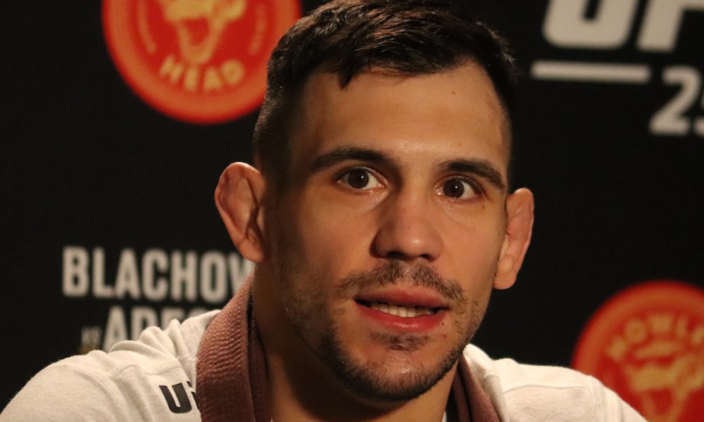 Rakic ignora Glover e projeta longo reinado como campeão dos meio-pesados do UFC