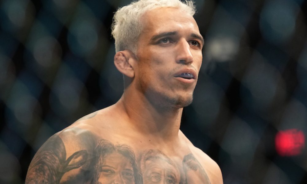 ‘Do Bronx’ é finalizado por Makhachev e perde chance de recuperar cinturão do UFC