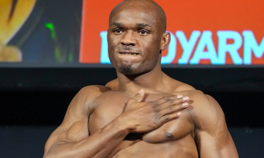 Usman cita nocautes no UFC para justificar chance de vencer ‘Canelo’ no boxe