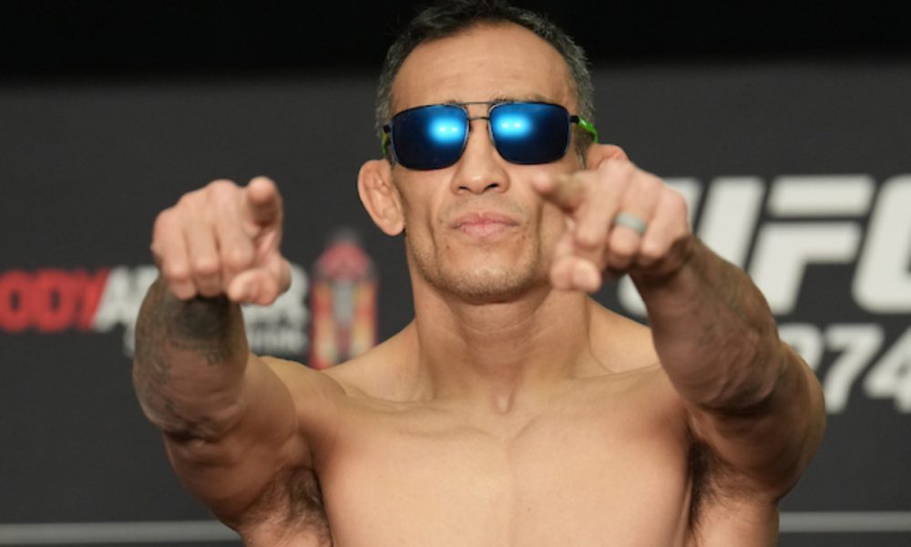 Tony Ferguson ataca Dustin Poirier após provocação: “Melhor em se esconder”