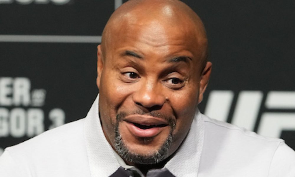 Cormier compara testes de Jones e Prochazka e questiona postura da USADA