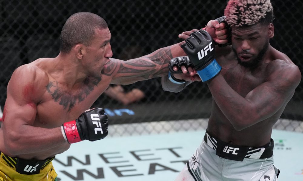 Raoni Barcelos faz as pazes com a vitória ao dominar rival no UFC Vegas 61