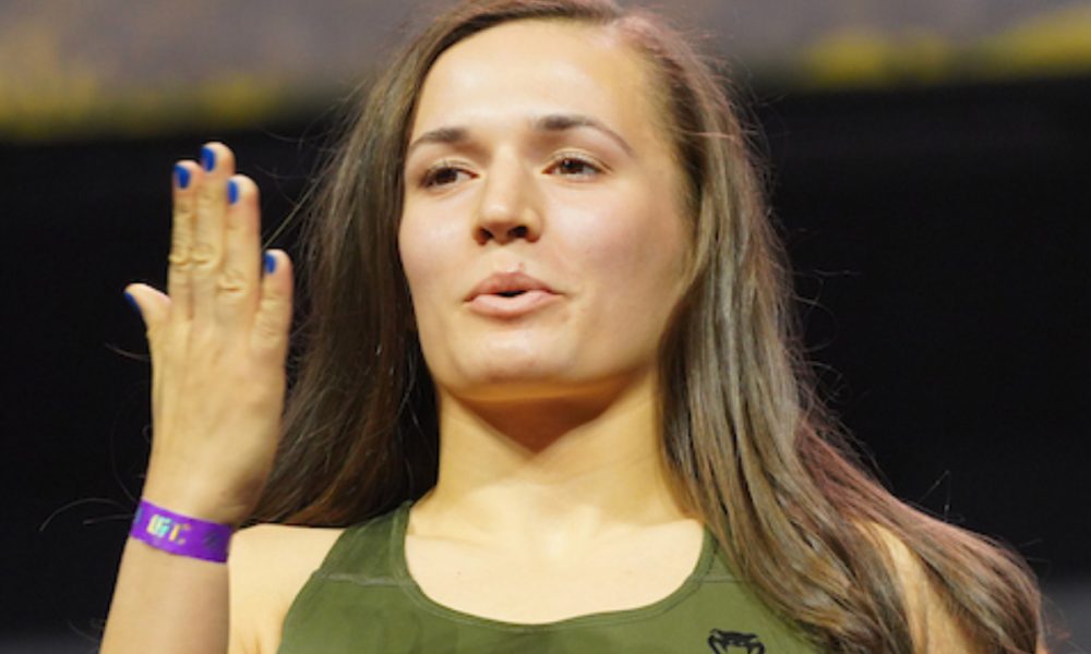 Promessa do UFC mostra confiança para luta contra Taila Santos: “Não é perigosa”