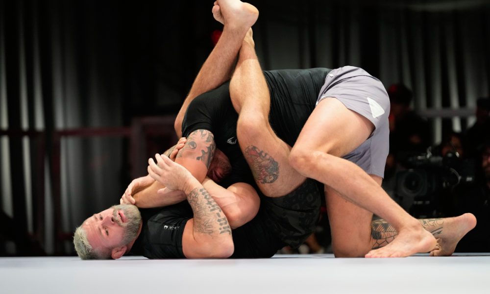 Gordon Ryan dá susto, mas vence Nick Rodriguez no critério de desempate