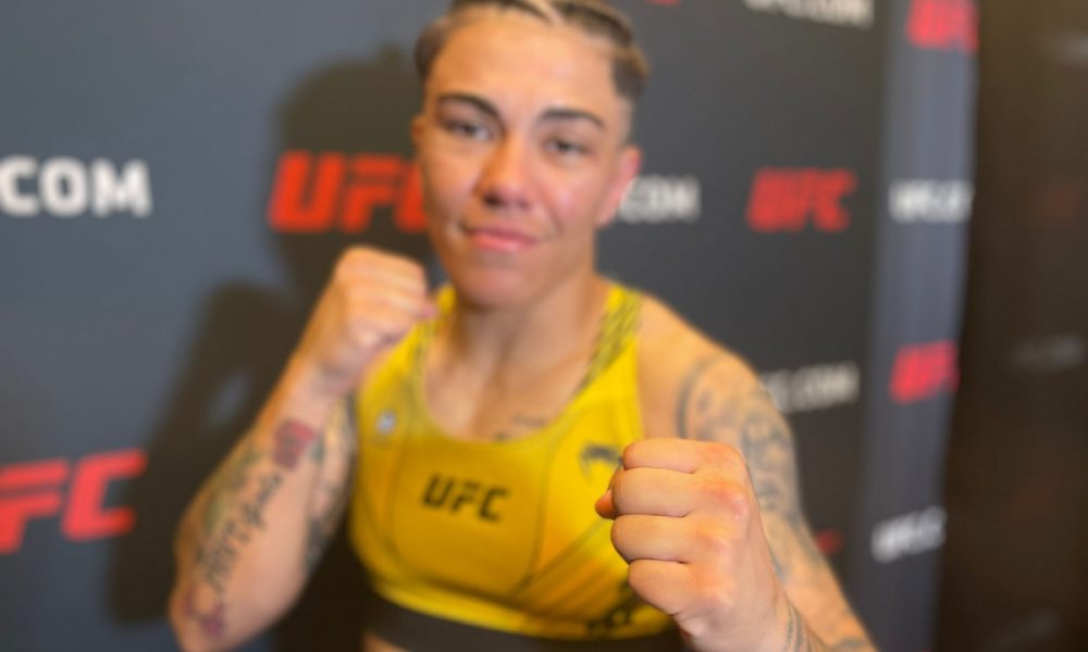 Nudez? Bate-Estaca revela detalhe inusitado que tirou sua concentração em derrota no UFC; entenda