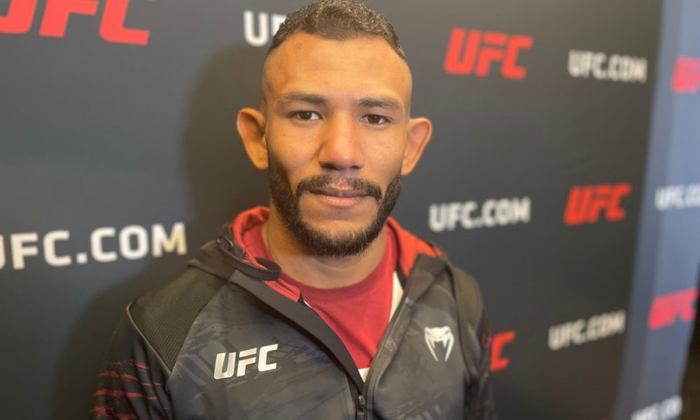 Rafael Alves aposta em experiência contra estreante invicto no UFC Vegas 70