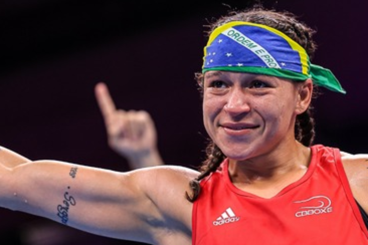 Bia Ferreira brilha no Campeonato Mundial de boxe e é bicampeã