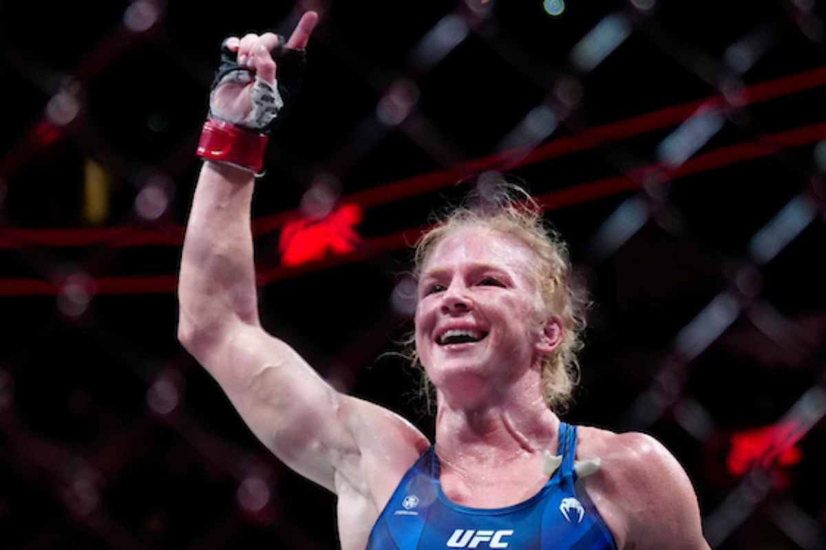 Holly Holm vence Yana Santos em luta no UFC San Francisco