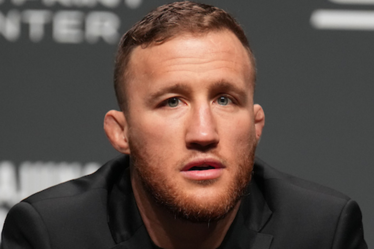 Justin Gaethje em conversa com jornalistas e fãs na coletiva do UFC