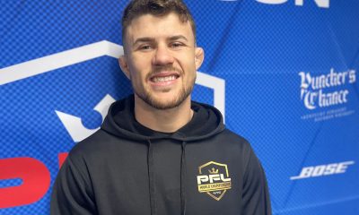 Natan Schulte, bicampeão do torneio peso-leve, posa para foto no media day do terceiro evento da temporada 2023 da PFL.