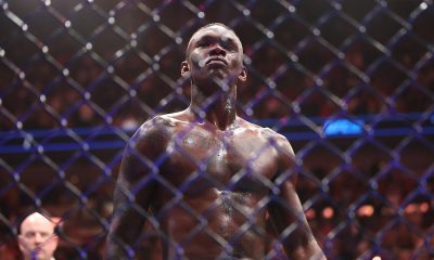 Adesanya no centro do octógono logo após nocautear Poatan no UFC 287