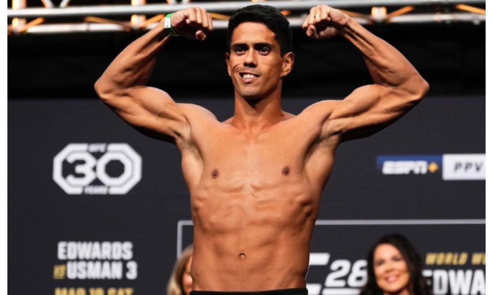 Jafel Filho bate o peso para sua estreia no UFC, contra Muhammad Mokaev.